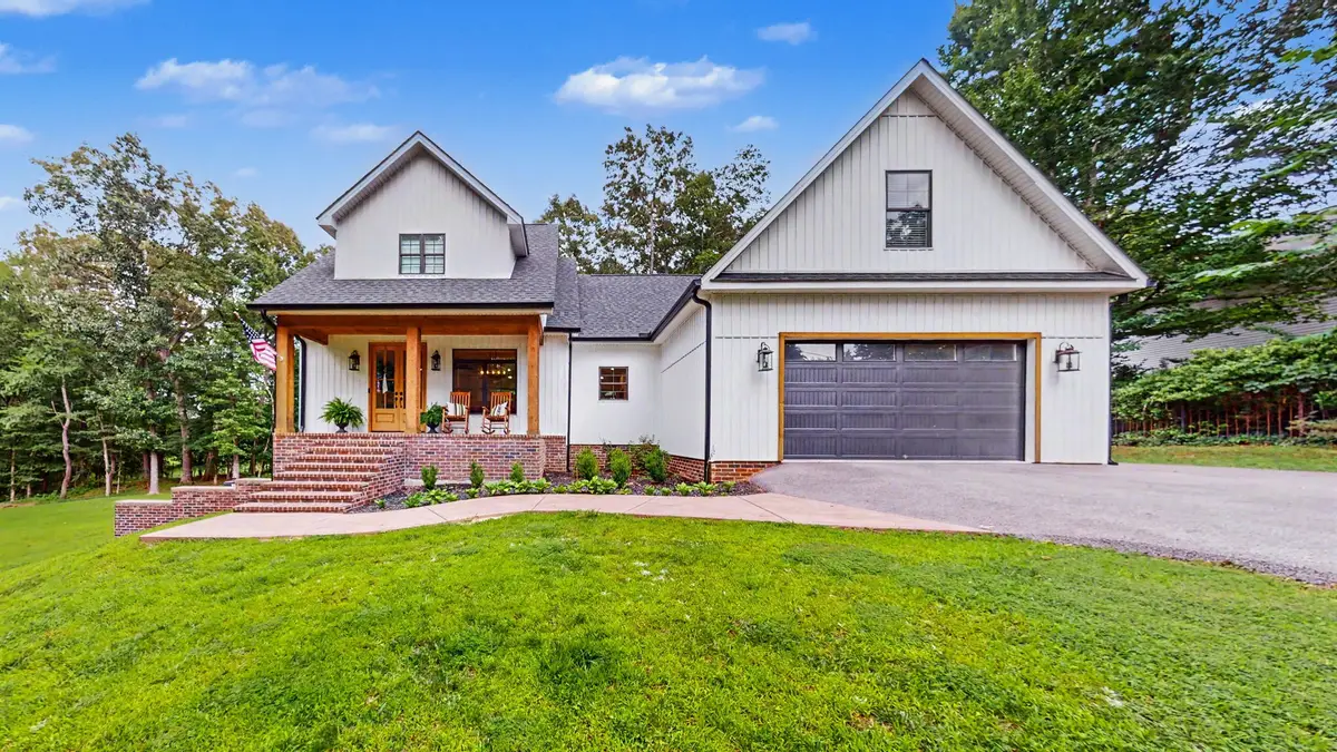 183 Country Wood Dr, Paris, TN 38242 - #1