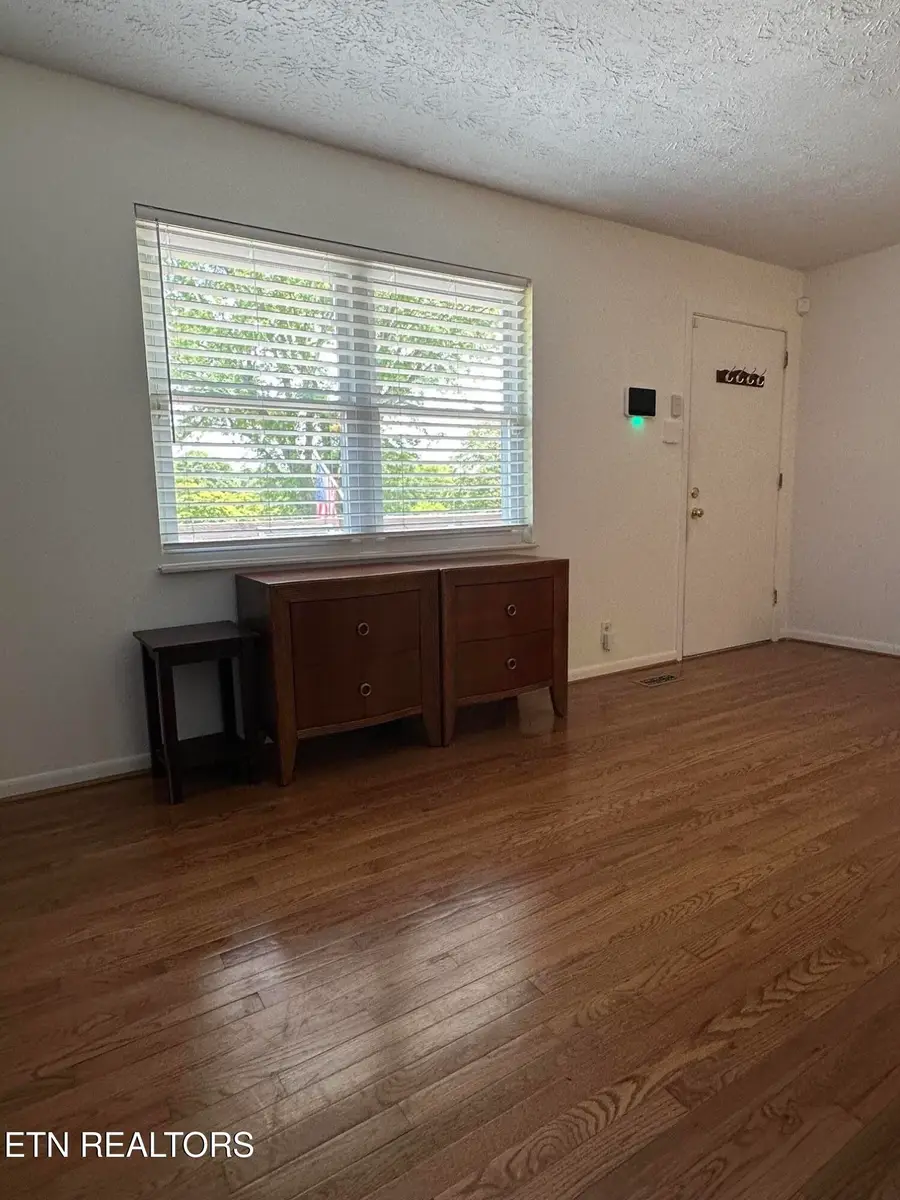 2317 Roundtree Rd, Knoxville, TN 37923 - #3
