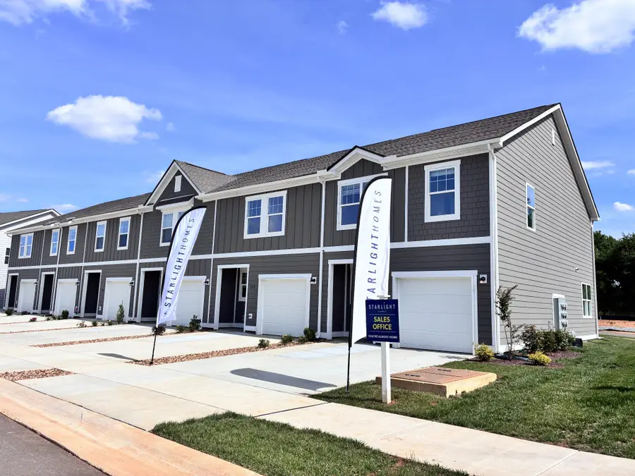210 Darlington Drive, Dickson, TN 37055 - #2