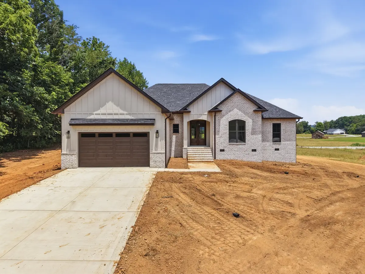 150 E Mccormick Rd, Livingston, TN 38570 - #1