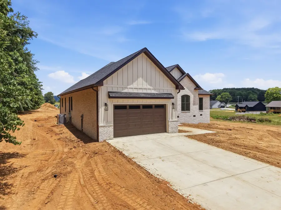 150 E Mccormick Rd, Livingston, TN 38570 - #3