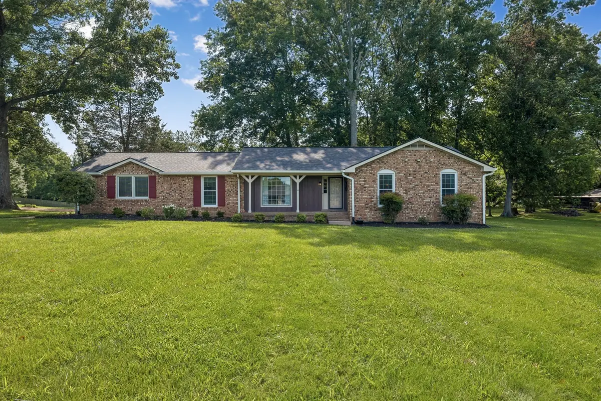 1996 Graceland Dr, Goodlettsville, TN 37072 - #1