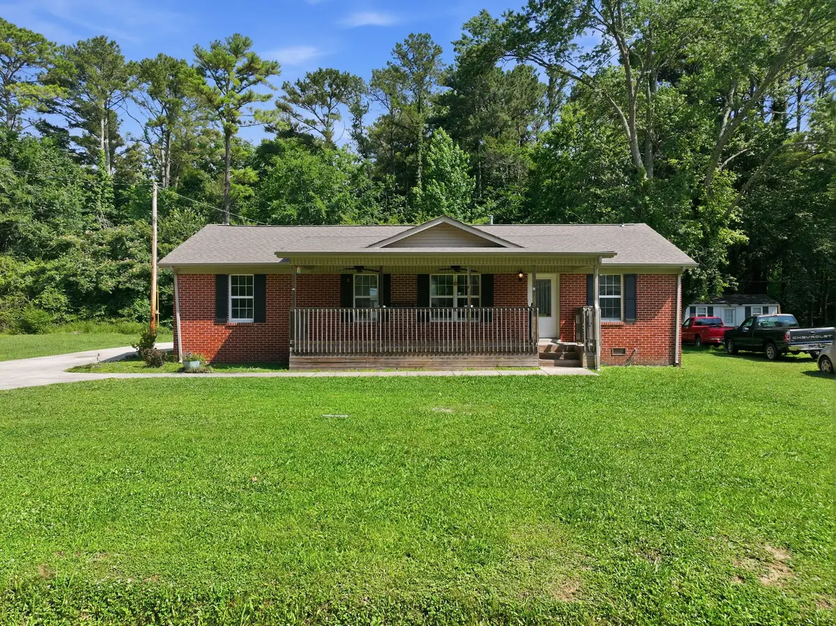 945 Mckellar Dr, Tullahoma, TN 37388 - #1