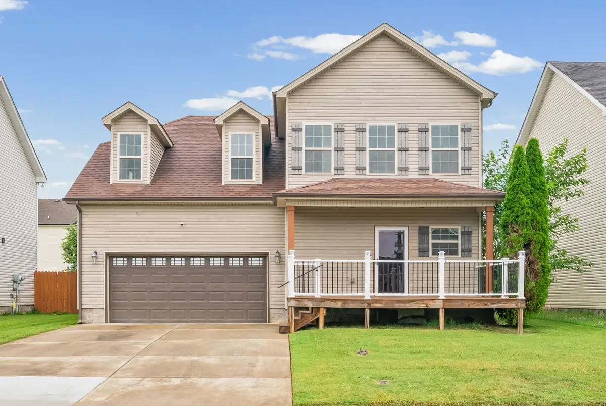 3756 Gray Fox Dr, Clarksville, TN 37040 - #1