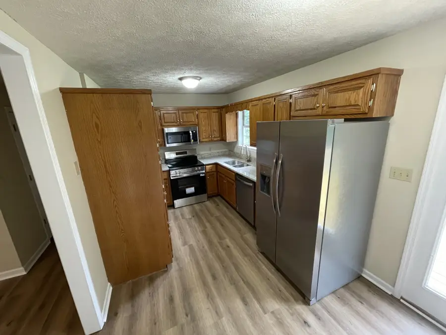 641 Airport Rd, Portland, TN 37148 - #3