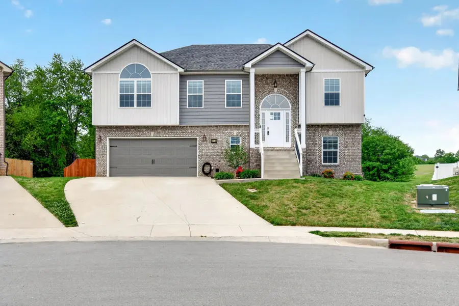 509 Wingfield Ct, Clarksville, TN 37043 - #2