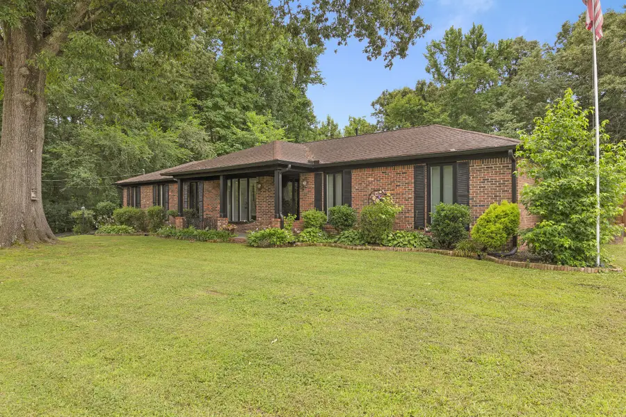 14 Hummingbird Cv, Jackson, TN 38305 - #2