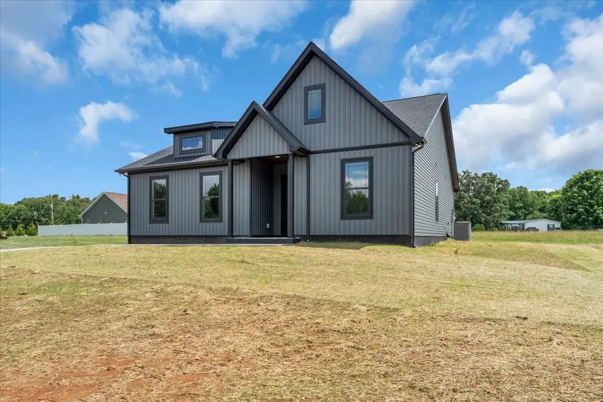 1459 Smartt Station Rd, Morrison, TN 37357 - #1