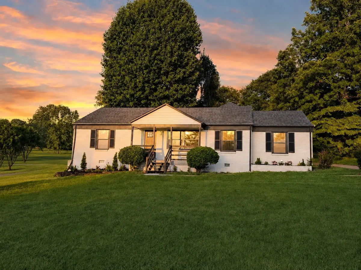104 Carol Dr, Columbia, TN 38401 - #1