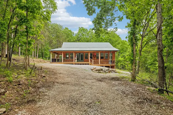 1840 Lick Creek Rd, Hartsville, TN 37074