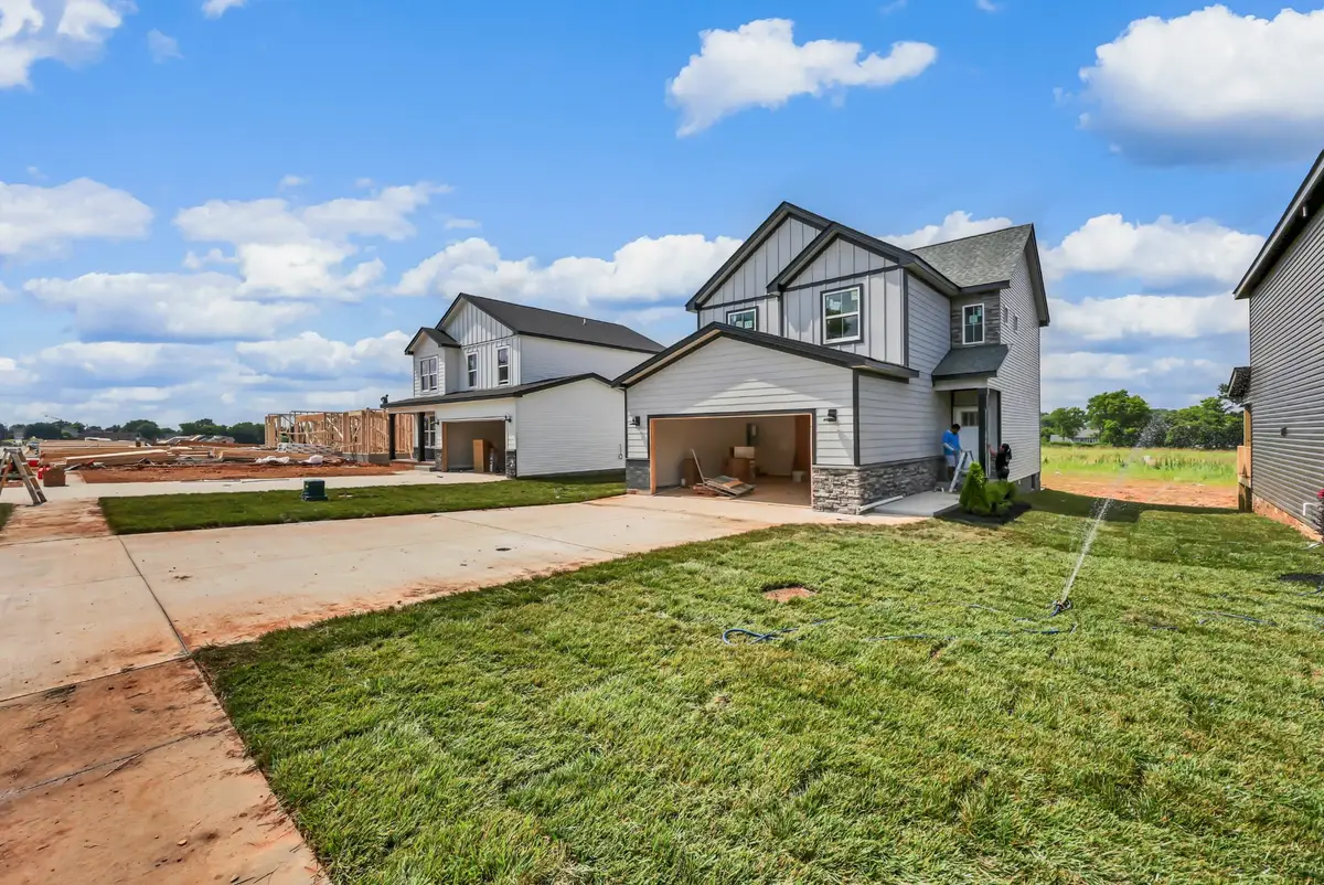 2808 Brewster Dr, Clarksville, TN 37042 - #1