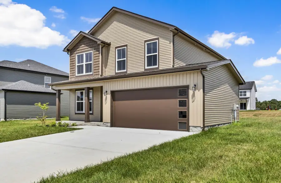 215 Donegal Dr, Clarksville, TN 37042 - #3