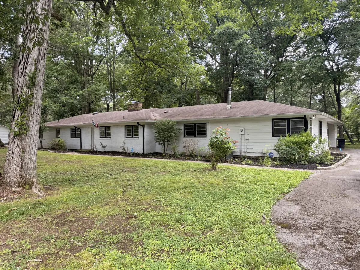 1003 Pickett Dr, Tullahoma, TN 37388 - #1