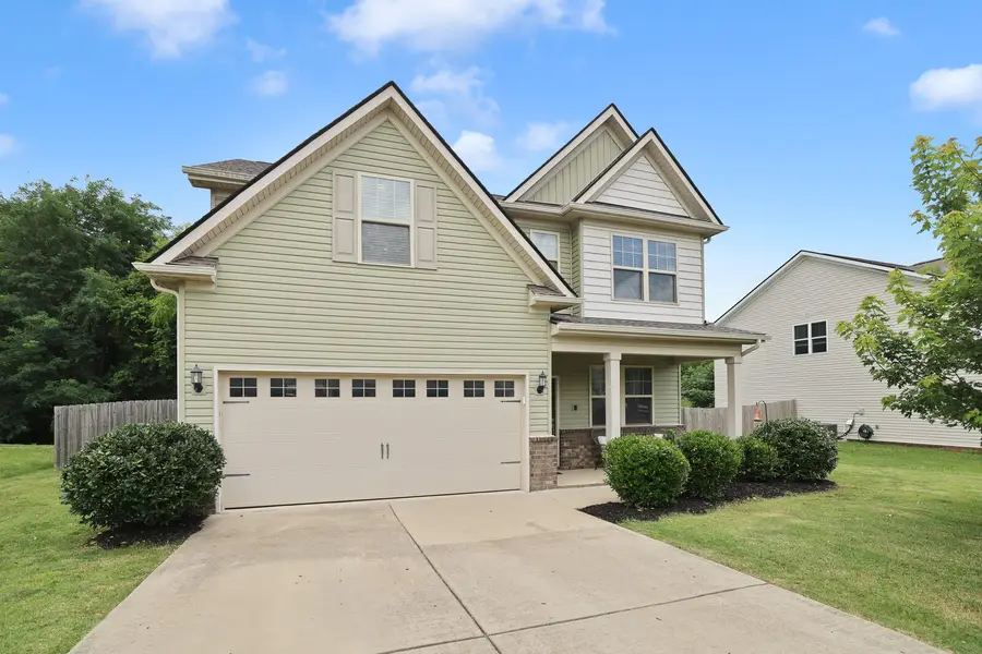 8015 Regiment Dr, Spring Hill, TN 37174 - #2
