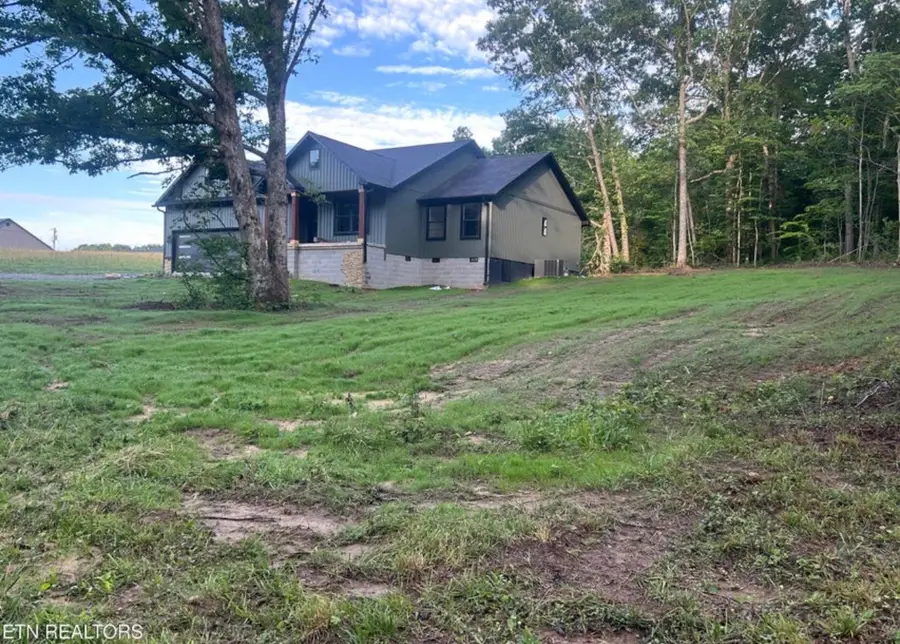 228 Georgee Rd, Jamestown, TN 38556 - #2