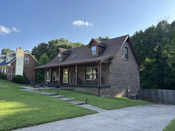 1028 Foxmoor Dr, Clarksville, TN 37042