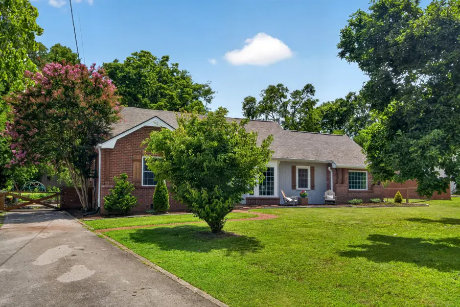 1308 Kenwood Dr, Nashville, TN 37216 - #3