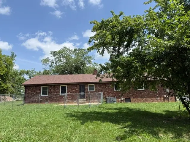 647 52 E Highway E, Portland, TN 37148 - #3