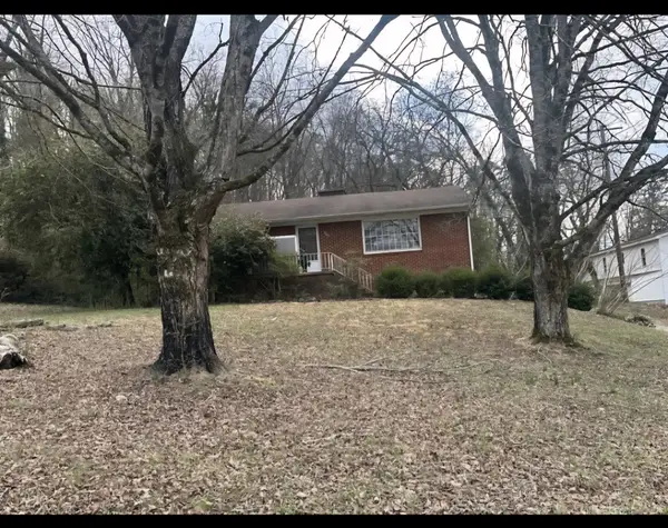 407 Overhill Rd, Knoxville, TN 37914