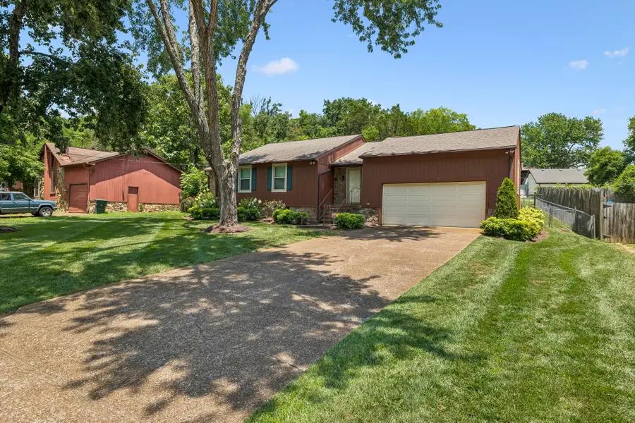 653 Mercer Dr, Hermitage, TN 37076 - #3