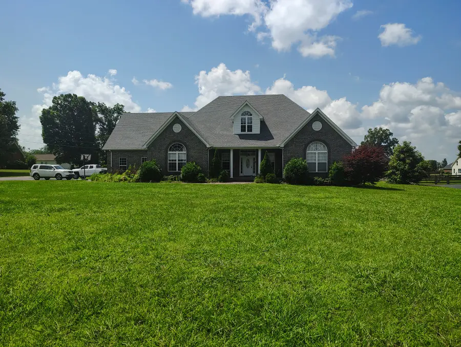 256 Froedge Dr, Lafayette, TN 37083 - #2