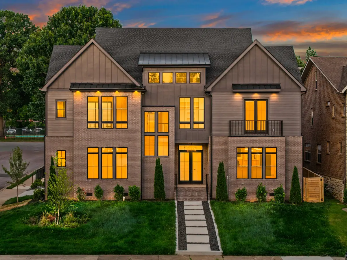 1700 15th Ave S, Nashville, TN 37212 - #1