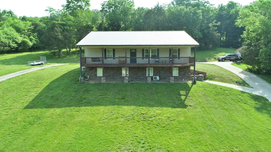 1000 Glasgow Branch Rd, Hartsville, TN 37074 - #3