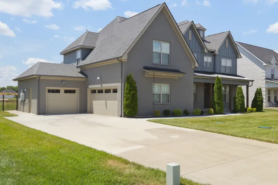 3705 Carriage Dr, Murfreesboro, TN 37128 - #2
