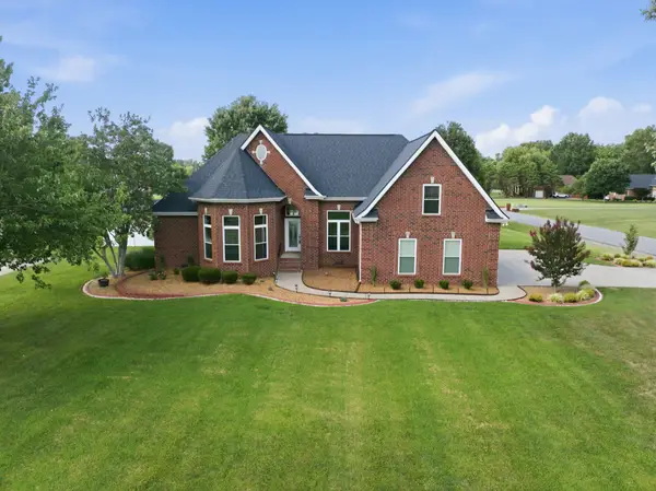 102 Copperas Ct, Murfreesboro, TN 37128