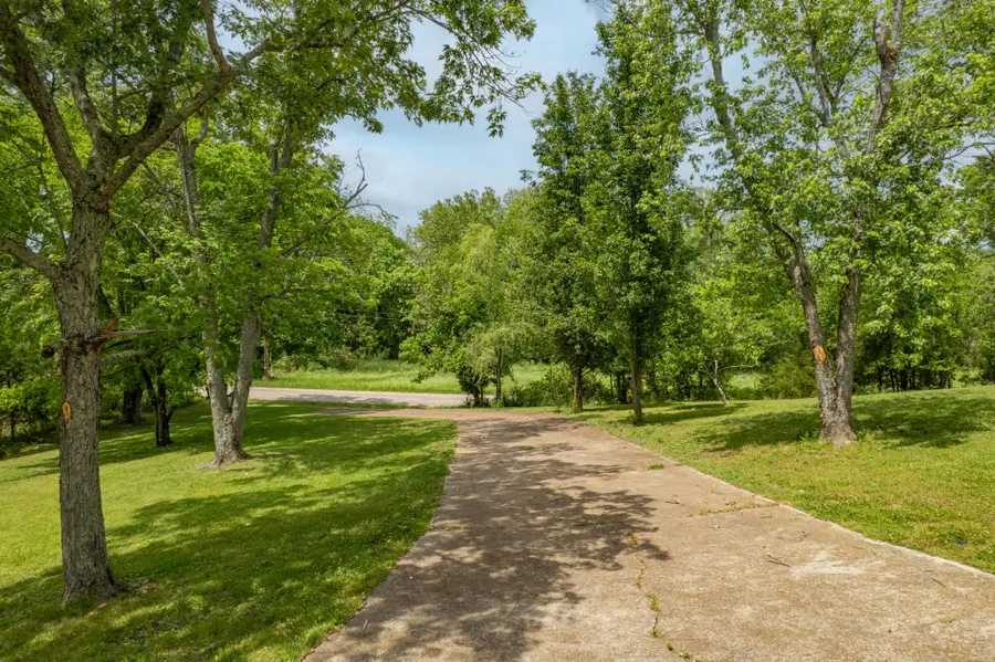 4187 Booker Farm Rd, Hampshire, TN 38461 - #3