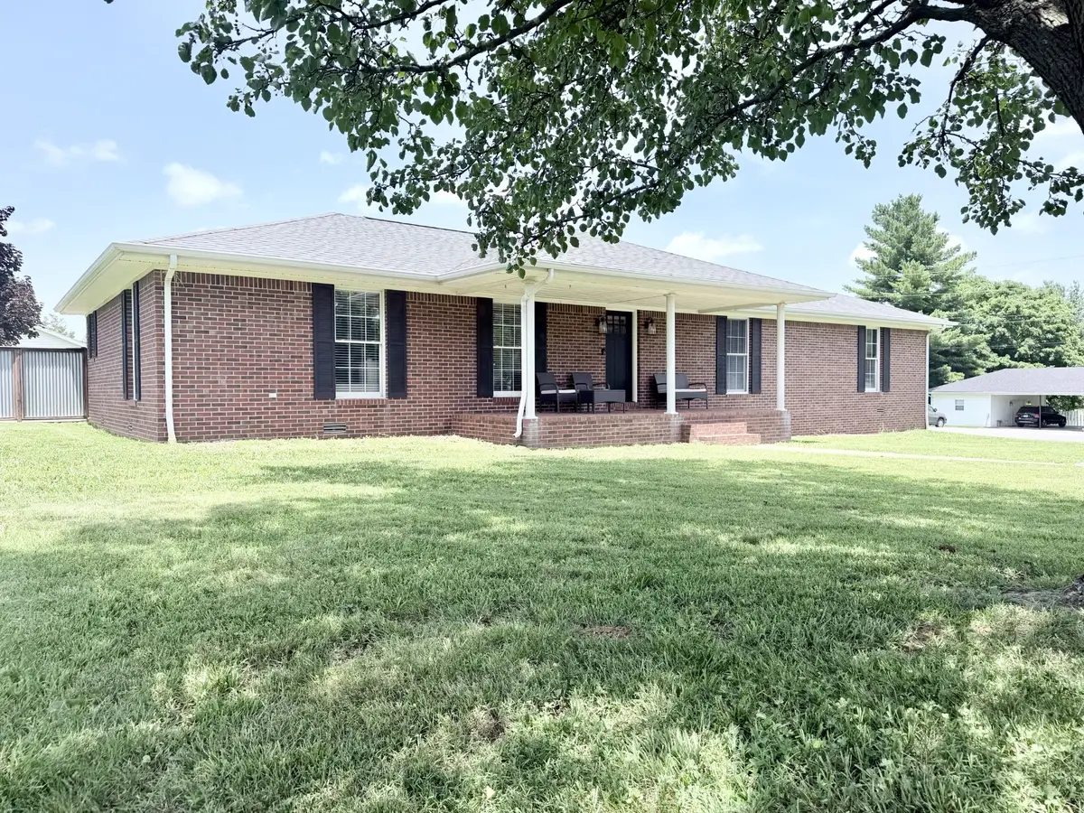 918 Sanderson Dr, Hopkinsville, KY 42240 - #1