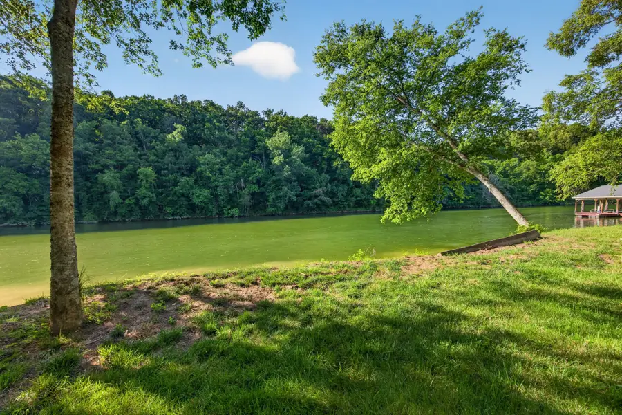 415 River Oaks Dr, Sparta, TN 38583 - #3