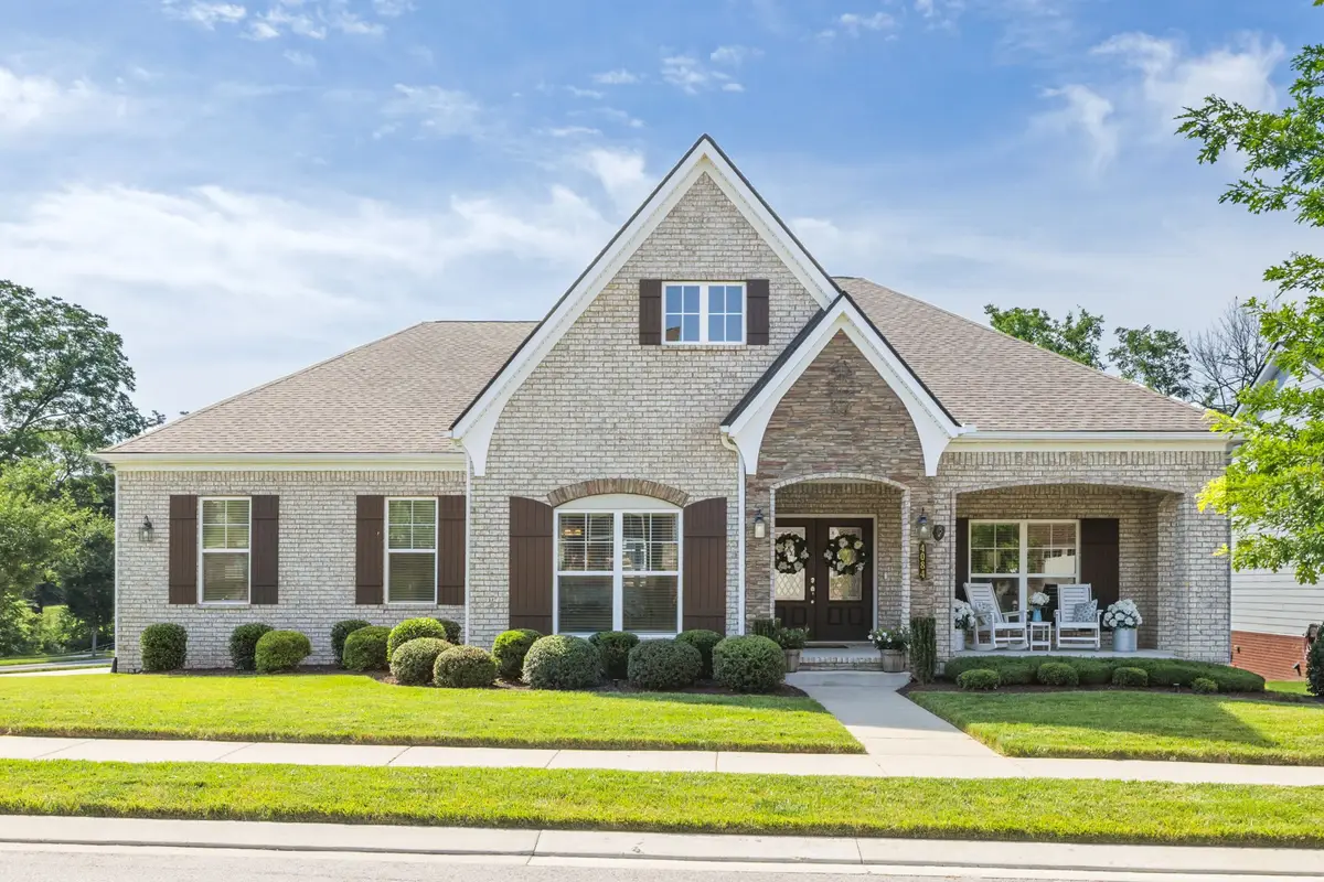 4084 Foxglove Farm Dr, Franklin, TN 37064 - #1