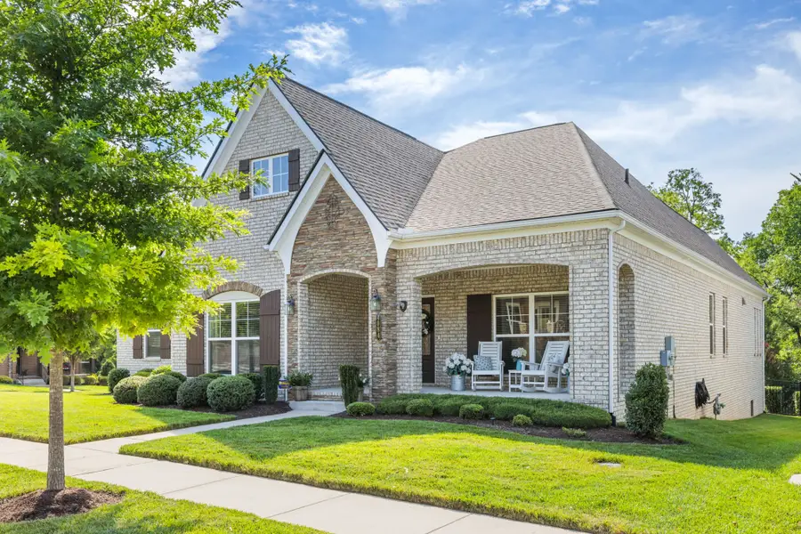 4084 Foxglove Farm Dr, Franklin, TN 37064 - #3