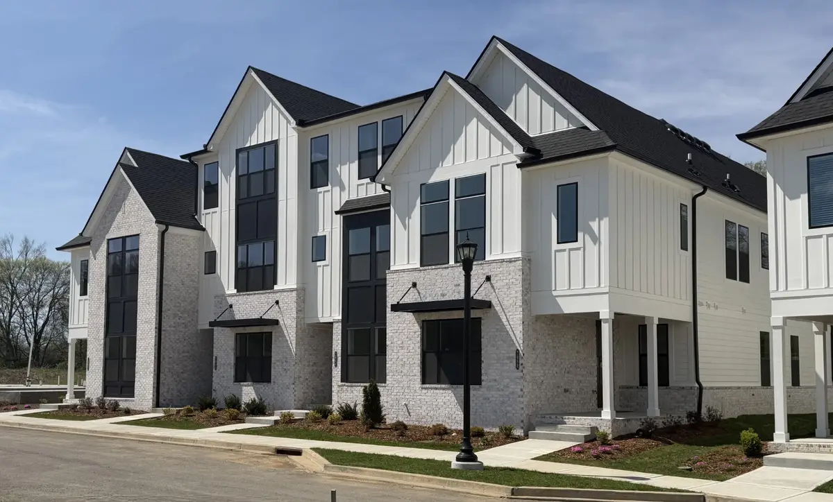 2105 Conductor Ln, Thompsons Station, TN 37179 - #1