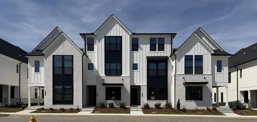 2105 Conductor Ln, Thompsons Station, TN 37179 - #2