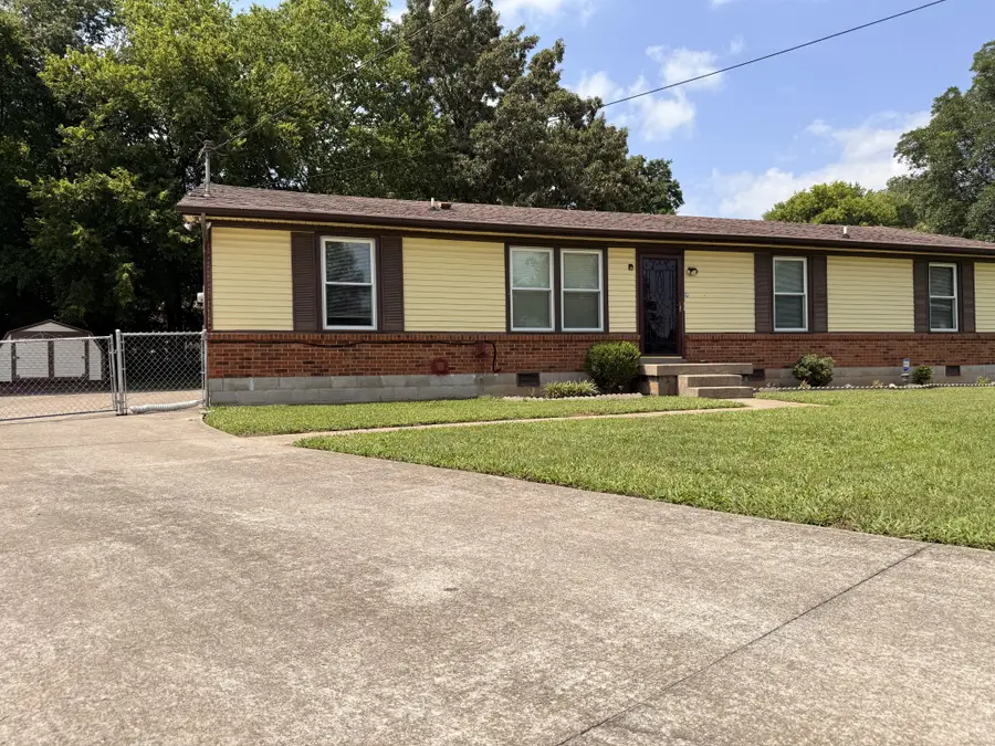 107 Winston Ct, Clarksville, TN 37042 - #3