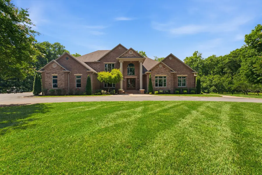 368 Chandler Dr, Winchester, TN 37398 - #2