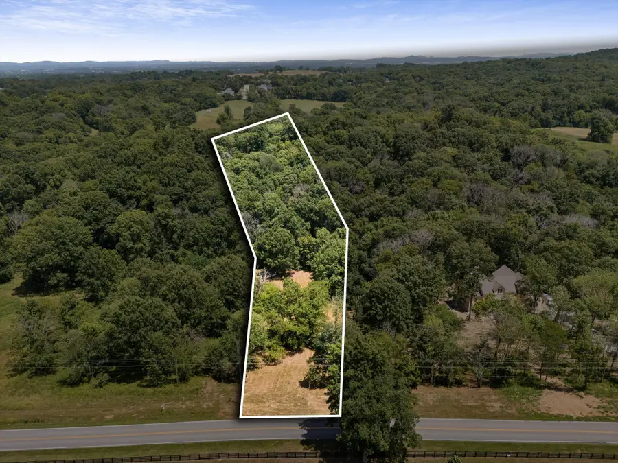949 Palmer Rd, Lebanon, TN 37090 - #2