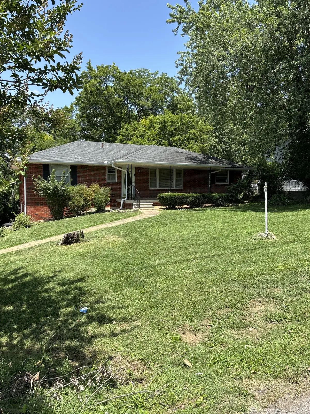 131 Robinhood Cir, Hendersonville, TN 37075 - #1
