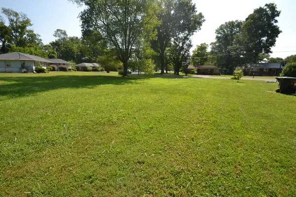 218 Tyne Ave, Murfreesboro, TN 37130