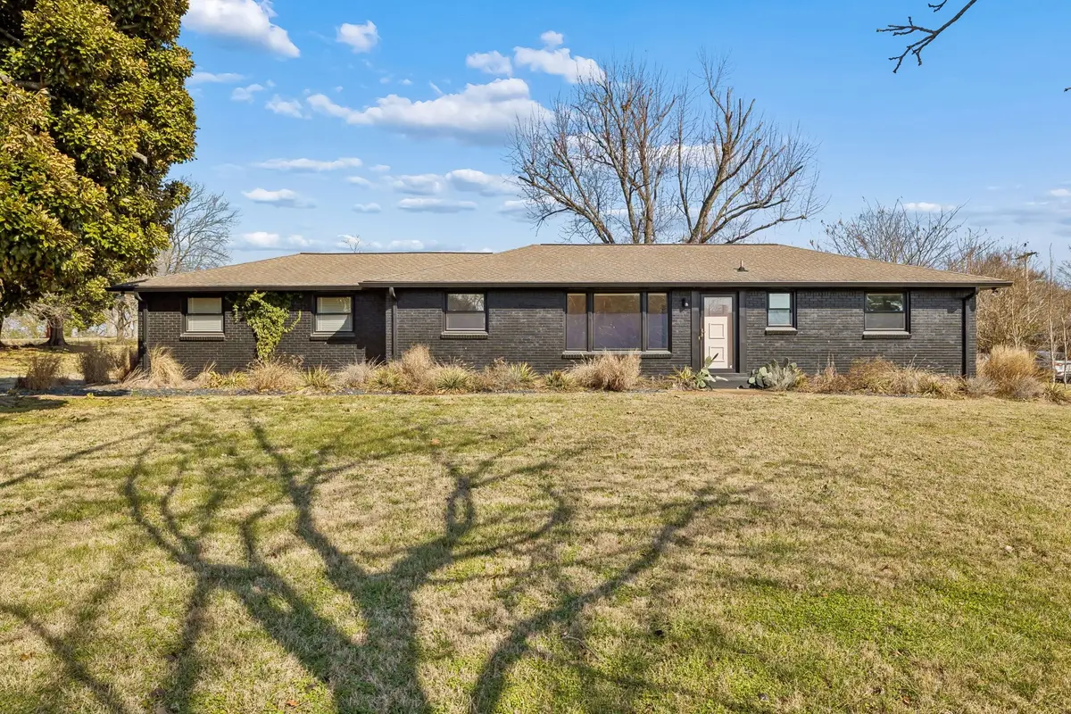 659 Devon Dr, Nashville, TN 37220 - #1