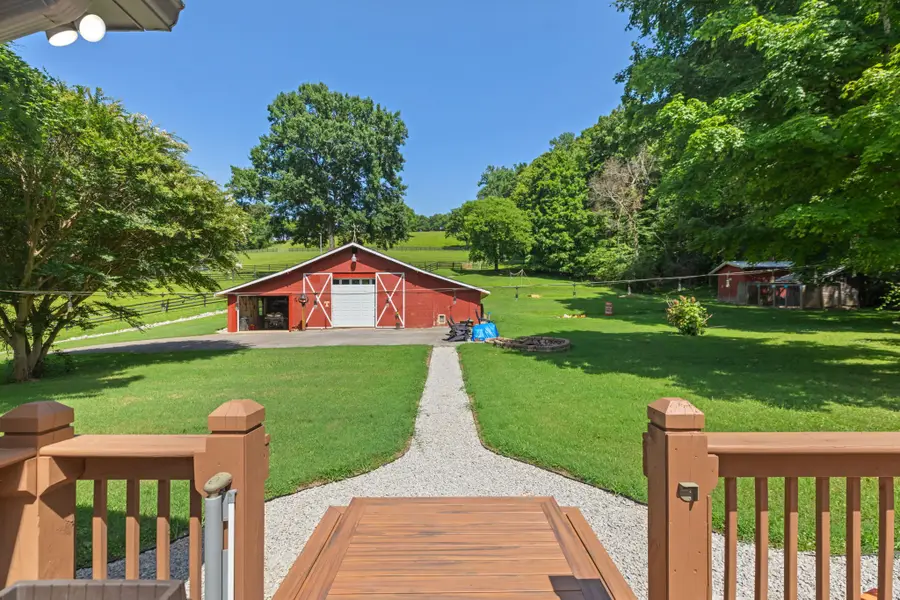 4118 Leipers Creek Rd, Williamsport, TN 38487 - #3