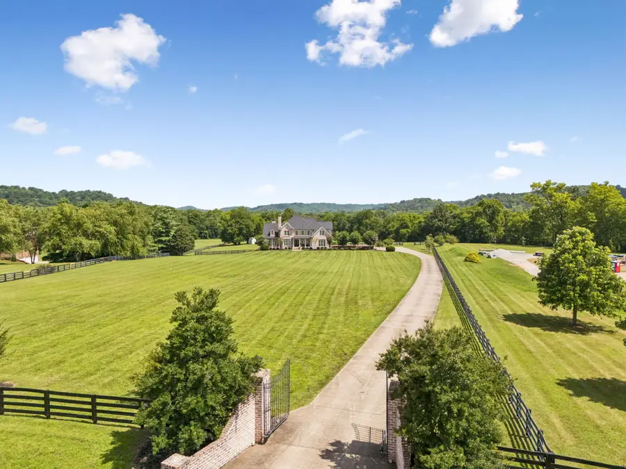3216 Baker Ln, Franklin, TN 37064 - #2