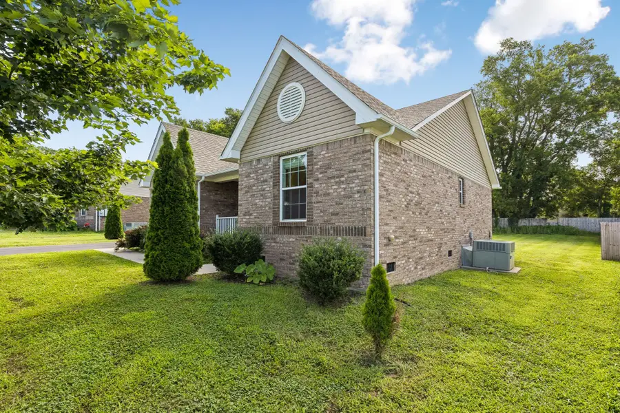 1909 Susan Rd, Columbia, TN 38401 - #3