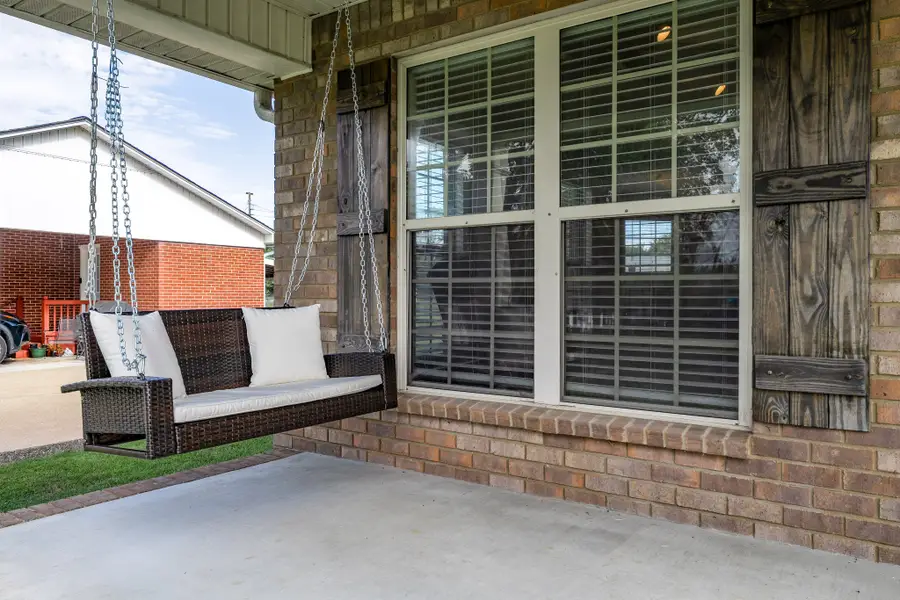 602 7th St, Lawrenceburg, TN 38464 - #3