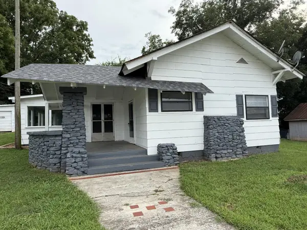 132 Commerce Street, Benton, TN 37307