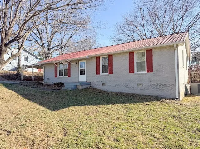 1704 Walnut Ave, Lawrenceburg, TN 38464 - #1