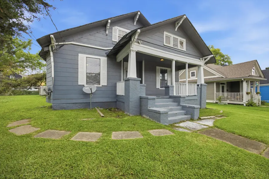 2111 Chamberlain Avenue, Chattanooga, TN 37404 - #3