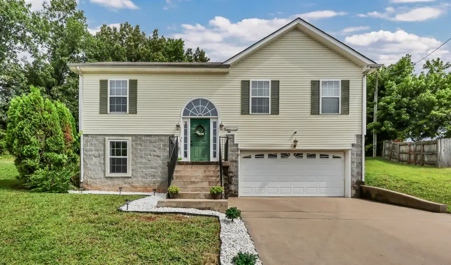 1116 Gunpoint Dr, Clarksville, TN 37042 - #2